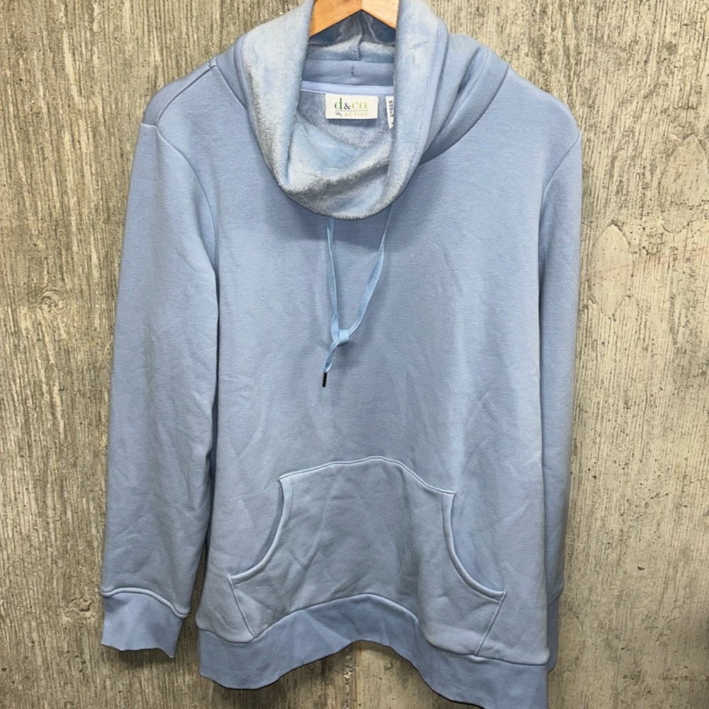 denim&co Active Powder Blue Women’s Sweatshirt With Pouch Pocket- Medium